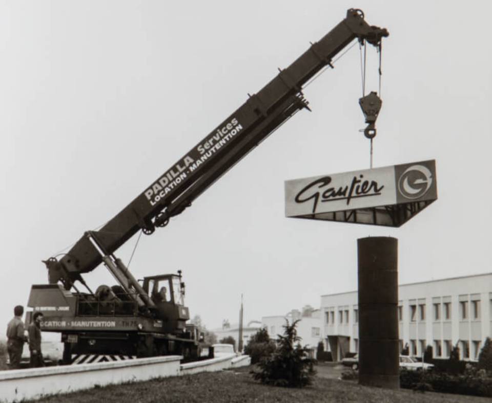 Applying the first Gautier logo