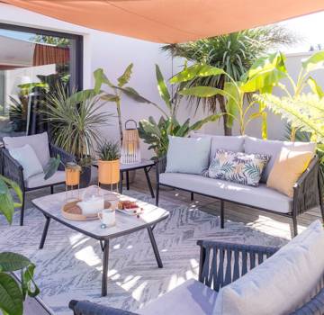 Outdoor canapé, fauteuils, chaises